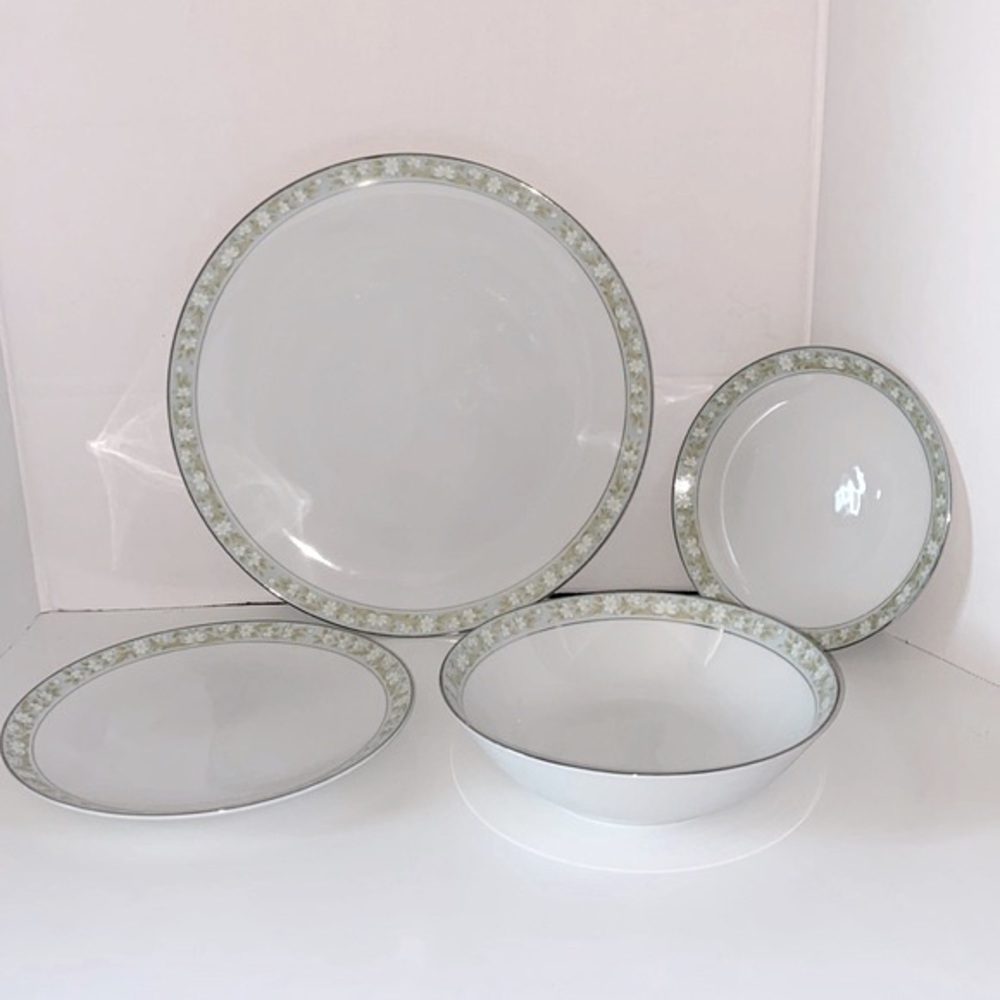 COPY - Sango 4 Piece Daisy Chain China Place Setting